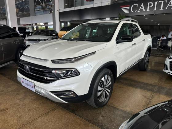 FIAT TORO 2.0 16V TURBO DIESEL VOLCANO 4WD AT9 FIAT TORO 2.0 16V TURBO DIESEL VOLCANO 4WD AT9